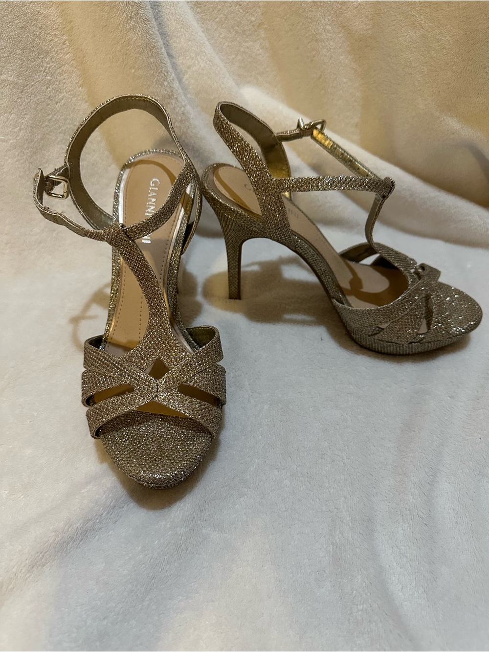 Gianni Bini Champagne Gold Glitter T-Strap High Heels